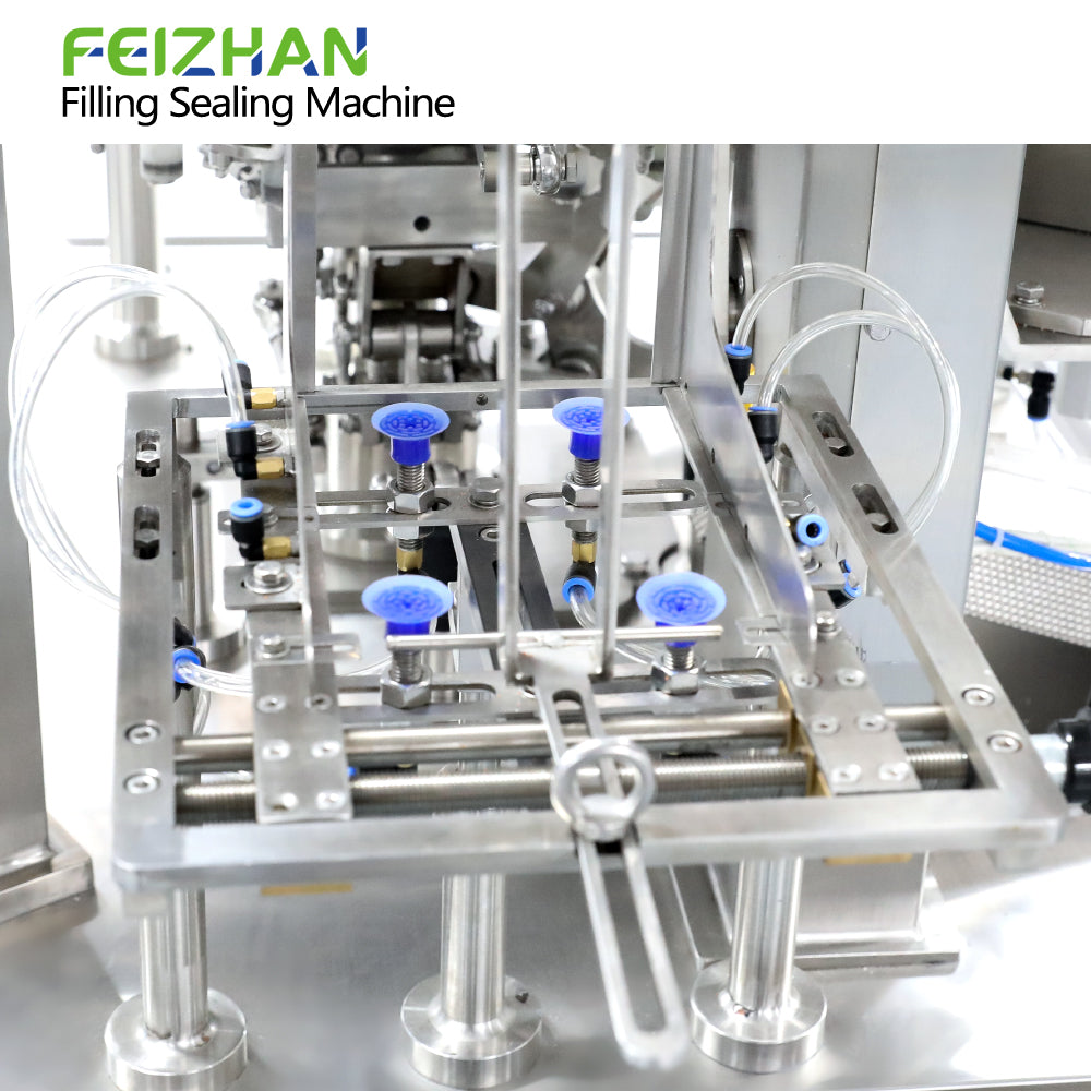 stable food pouch positioning system of pet food packaging machine