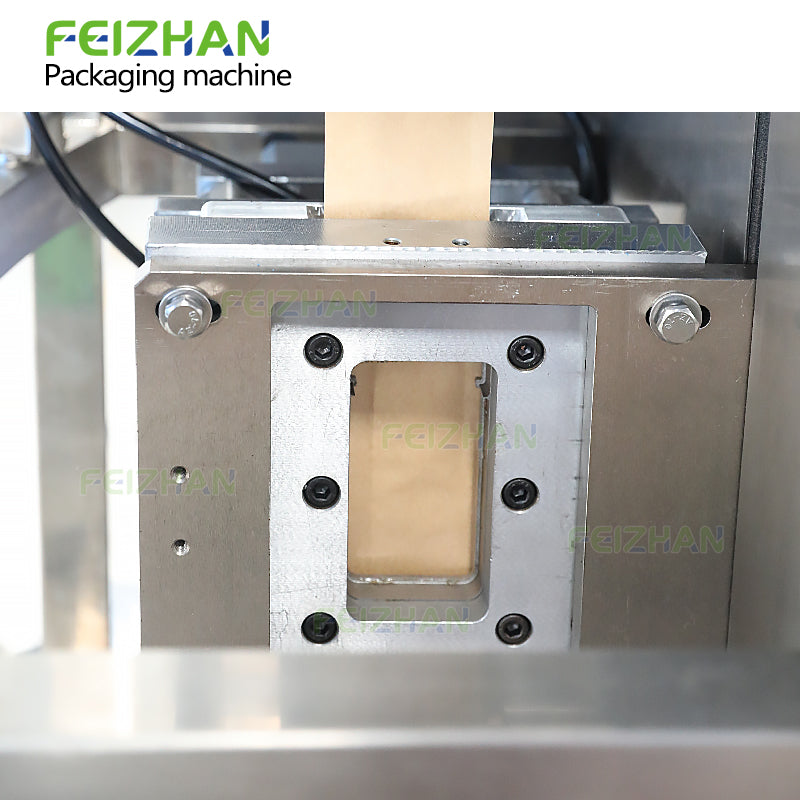 bag cutting system of liquid food packaging machine