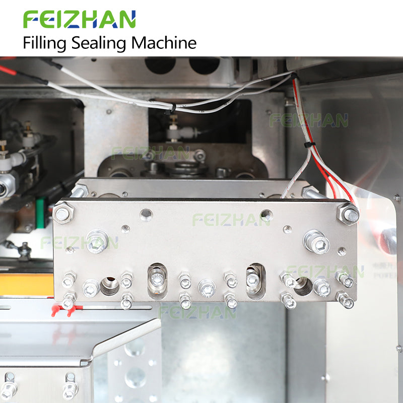 heat sealing structure of pouch filling machine