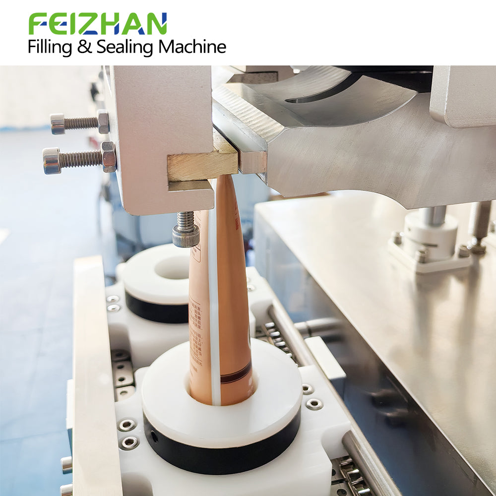 ultrasonic sealing structure of automatic soft tube filling and sealing machine